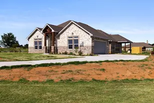 1013 Magnolia Ct, Springtown, TX 76082 - Photo 2