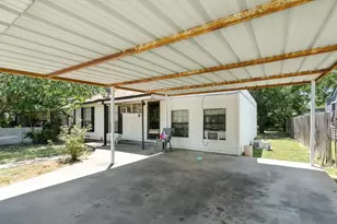 1010 SE 19th St, Mineral Wells, TX 76067 - Photo 1