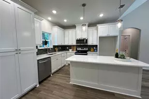 413 S Eddy Ave, Denison, TX 75020 - Photo 6