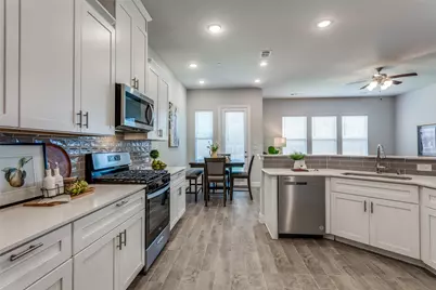 553 Hutchinson Lane, Lewisville, TX 75077 - Photo 12