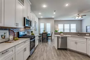 553 Hutchinson Ln, Lewisville, TX 75077 - Photo 12