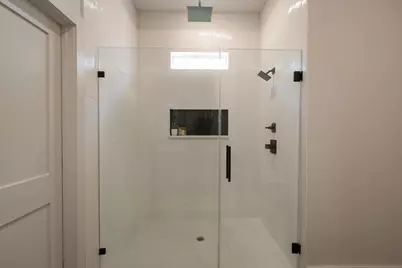 2829 Avenue L, Fort Worth, TX 76105 - Photo 14