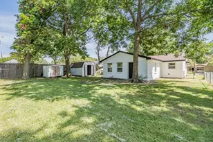 1509 Meadowcrest Dr, Garland, TX 75042 - Photo 36