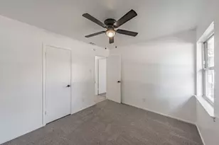 1509 Meadowcrest Dr, Garland, TX 75042 - Photo 32