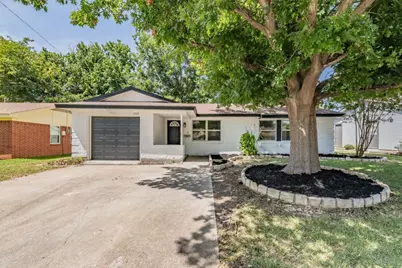 1509 Meadowcrest Drive, Garland, TX 75042 - Photo 2