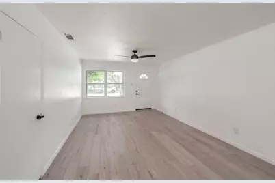 1509 Meadowcrest Drive, Garland, TX 75042 - Photo 18