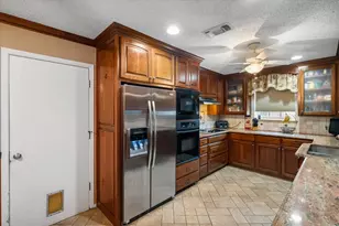 3103 Avon Dr, Arlington, TX 76015 - Photo 14