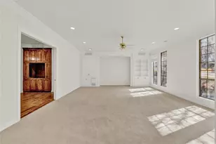 2253 Hollyhill Ln, Denton, TX 76205 - Photo 8