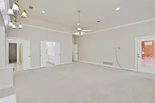 2253 Hollyhill Ln, Denton, TX 76205 - Photo 18