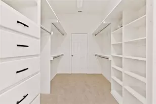 2253 Hollyhill Ln, Denton, TX 76205 - Photo 22