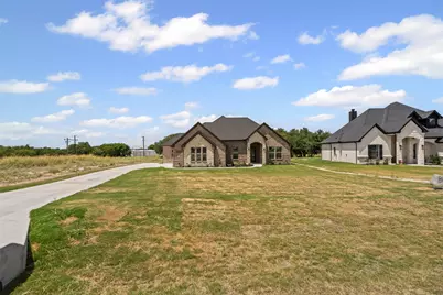 1049 Uplift Dr, Weatherford, TX 76087 - Photo 6