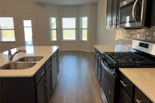 10517 Breezeway Dr, Aubrey, TX 76227 - Photo 10