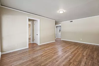 5634 Boca Raton Boulevard #209, Fort Worth, TX 76112 - Photo 6