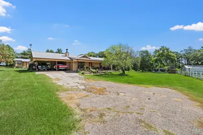 671 Lcr 516, Mexia, TX 76667 - Photo 2