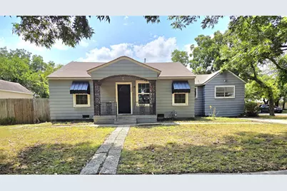 200 S Preston Street, Wolfe City, TX 75496 - Photo 1