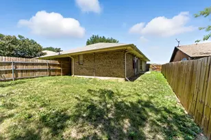 6905-6907 W Cleburne Rd, Fort Worth, TX 76133 - Photo 30