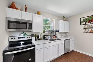 504 Jefferson St, Hillsboro, TX 76645 - Photo 6