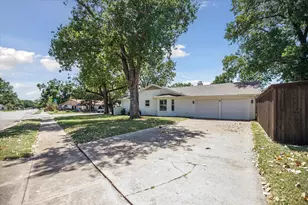 7549 Terry Dr, North Richland Hills, TX 76180 - Photo 4