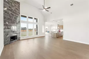 570 Crystal Lk Ln, Red Oak, TX 75154 - Photo 20