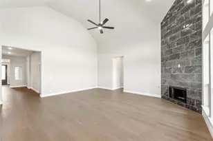 570 Crystal Lk Ln, Red Oak, TX 75154 - Photo 16