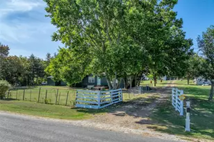 428 Pennell Rd, Sherman, TX 75090 - Photo 2