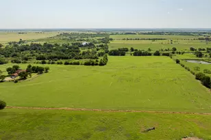 12520 455 E, Pilot Point, TX 76258 - Photo 22