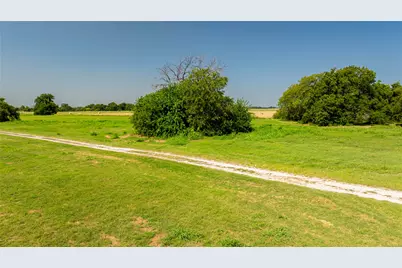 12520 455 E, Pilot Point, TX 76258 - Photo 8