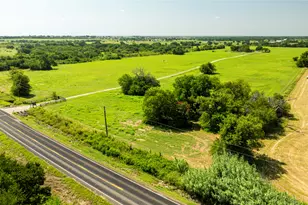 12520 455 E, Pilot Point, TX 76258 - Photo 24