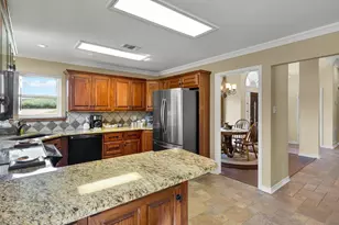 341 Stark Ln, Sherman, TX 75090 - Photo 10