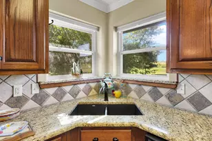 341 Stark Ln, Sherman, TX 75090 - Photo 12