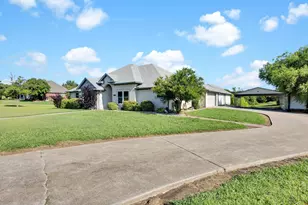 341 Stark Ln, Sherman, TX 75090 - Photo 6