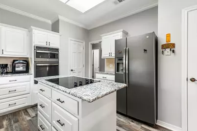 711 S Harrison Street, West, TX 76691 - Photo 16