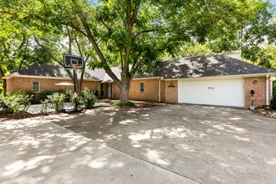 711 S Harrison Street, West, TX 76691 - Photo 6