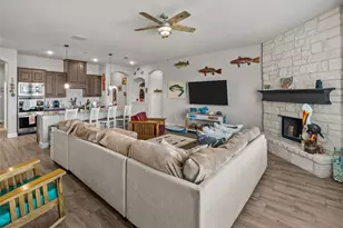 12601 Panther Creek Dr, Godley, TX 76044 - Photo 8