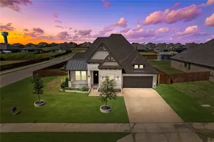 12601 Panther Creek Dr, Godley, TX 76044 - Photo 2