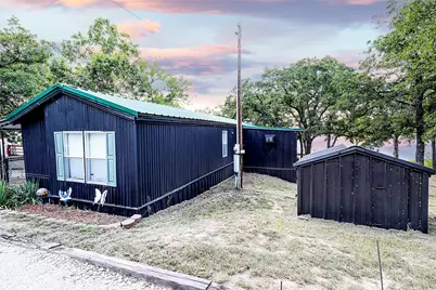700 Frontier Street, Bowie, TX 76230 - Photo 8