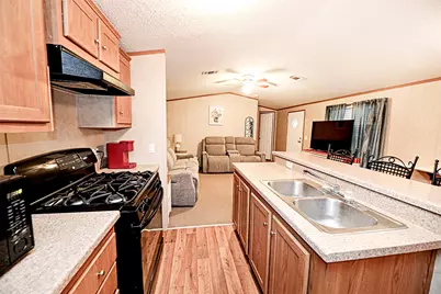 700 Frontier Street, Bowie, TX 76230 - Photo 16