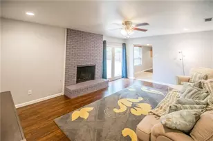 14521 Cyprus Point Dr, Farmers Branch, TX 75234 - Photo 2