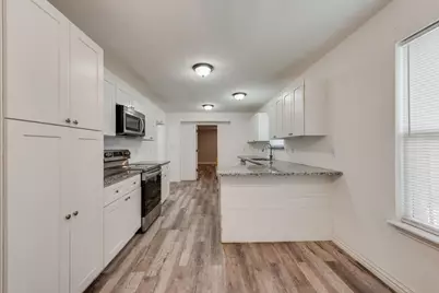 209 Alexander Court, Irving, TX 75061 - Photo 12