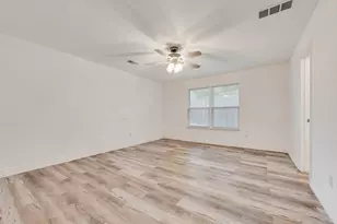 209 Alexander Ct, Irving, TX 75061 - Photo 18