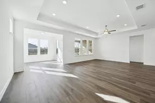 320 Cloverdale Ln, McKinney, TX 75071 - Photo 8