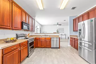 1916 Bradford Pear Dr, Little Elm, TX 75068 - Photo 8