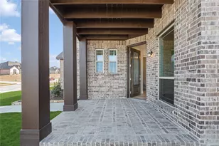 733 Serenity Ln, Red Oak, TX 75154 - Photo 4