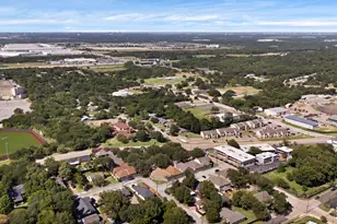 320 Fairhavens Dr, Grand Prairie, TX 75050 - Photo 26