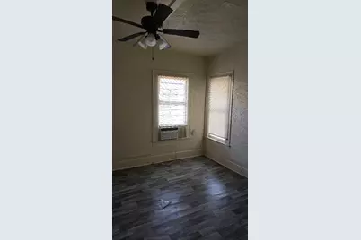 2503 Wilkinson Avenue, Fort Worth, TX 76103 - Photo 8