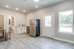 3207 Hummingbird Ct, Granbury, TX 76049 - Photo 40