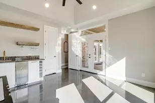 3207 Hummingbird Ct, Granbury, TX 76049 - Photo 14