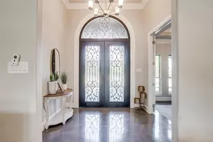 3207 Hummingbird Ct, Granbury, TX 76049 - Photo 2