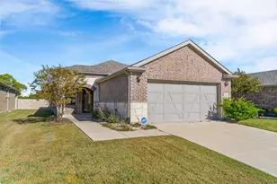 825 Hidden Eddy Dr, McKinney, TX 75071 - Photo 1