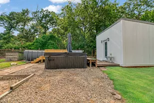 1070 Cardinal Ln, Paris, TX 75460 - Photo 14